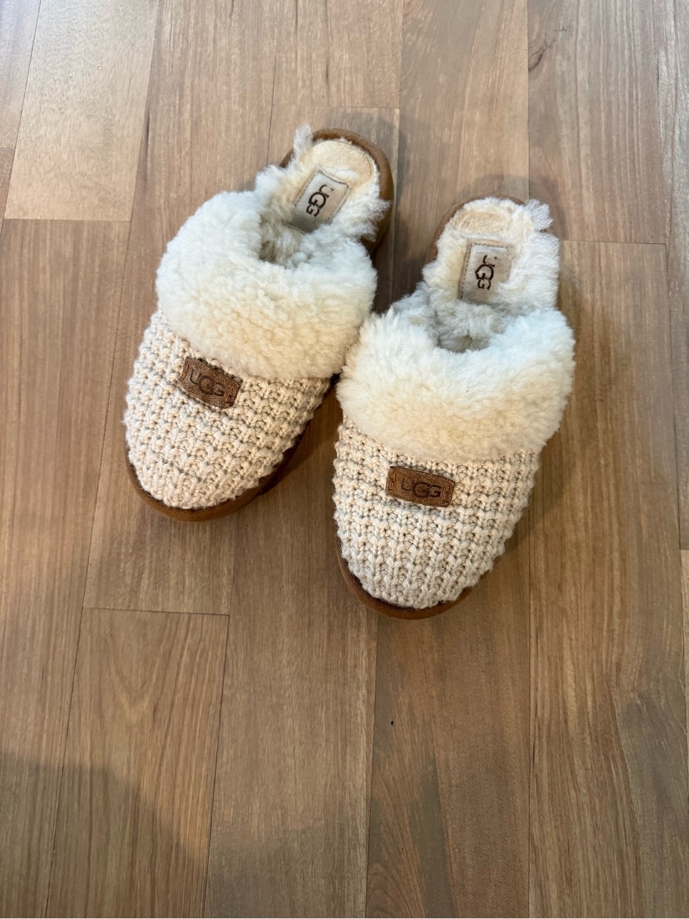 UGG Kids Cream Knit Shearling Clog Slippers